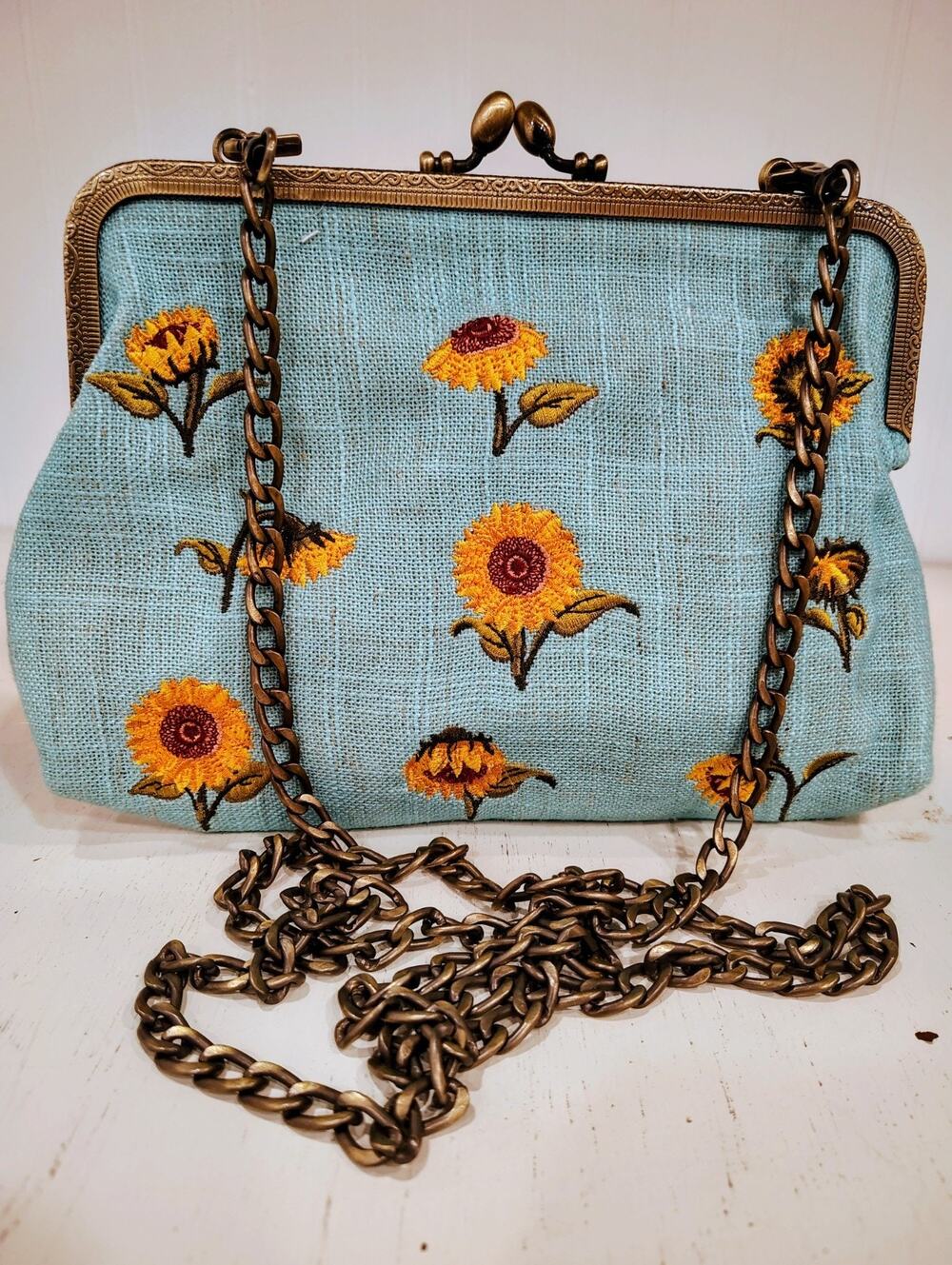 NWOT Embroidered sunflower kisslock purse blue with Bronze Chain strap